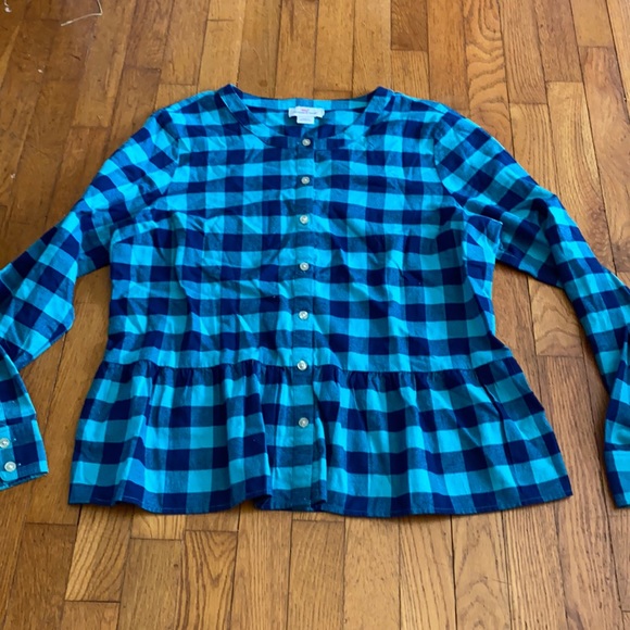 Vineyard Vines Tops - Vineyard Vines button down